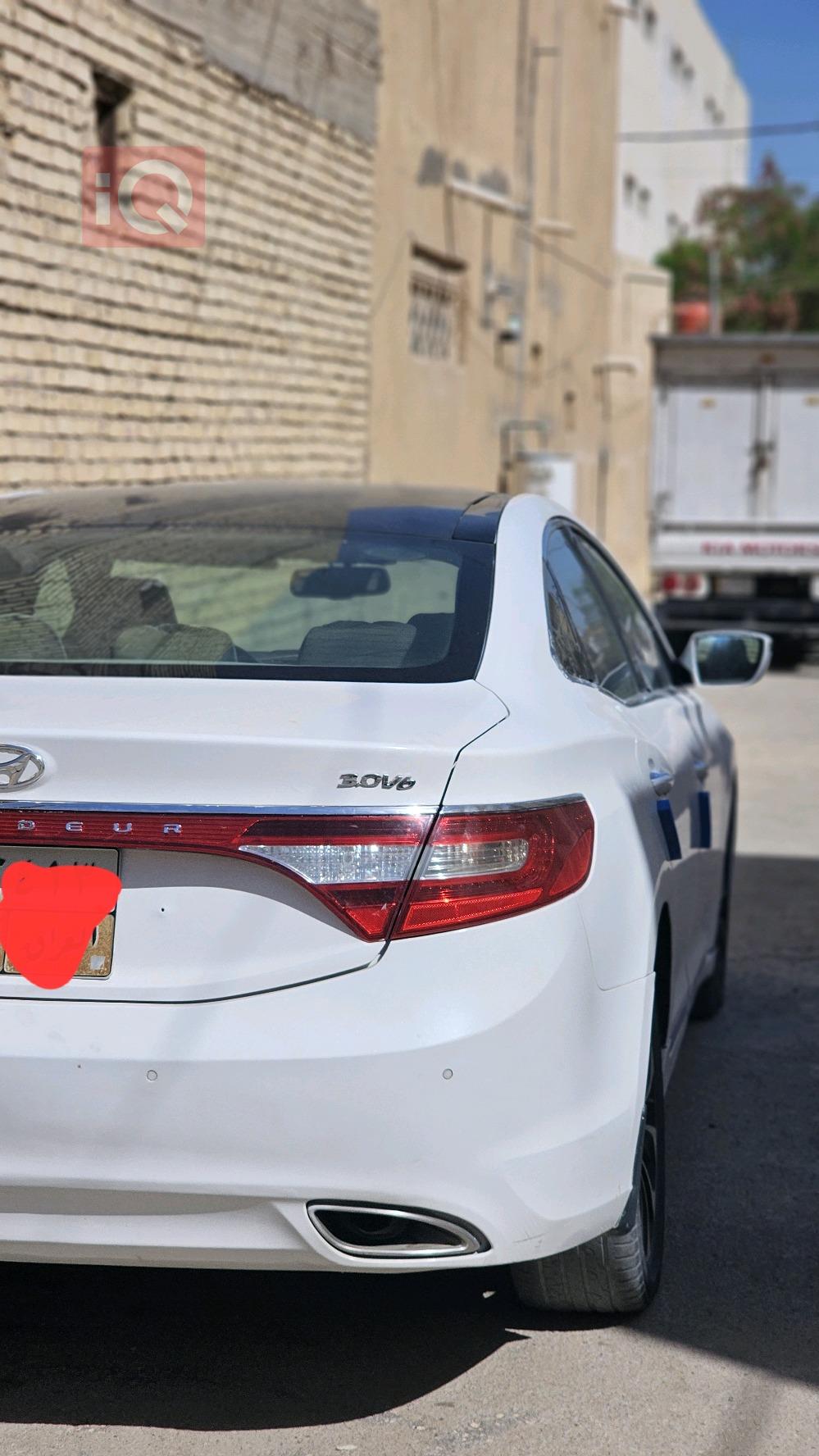 هيونداي أزيرا